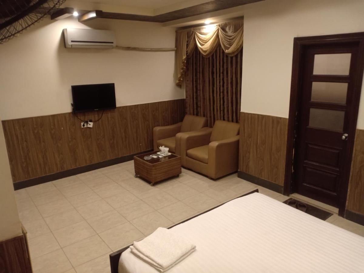 Hotel New Madina Faysalabad Dış mekan fotoğraf